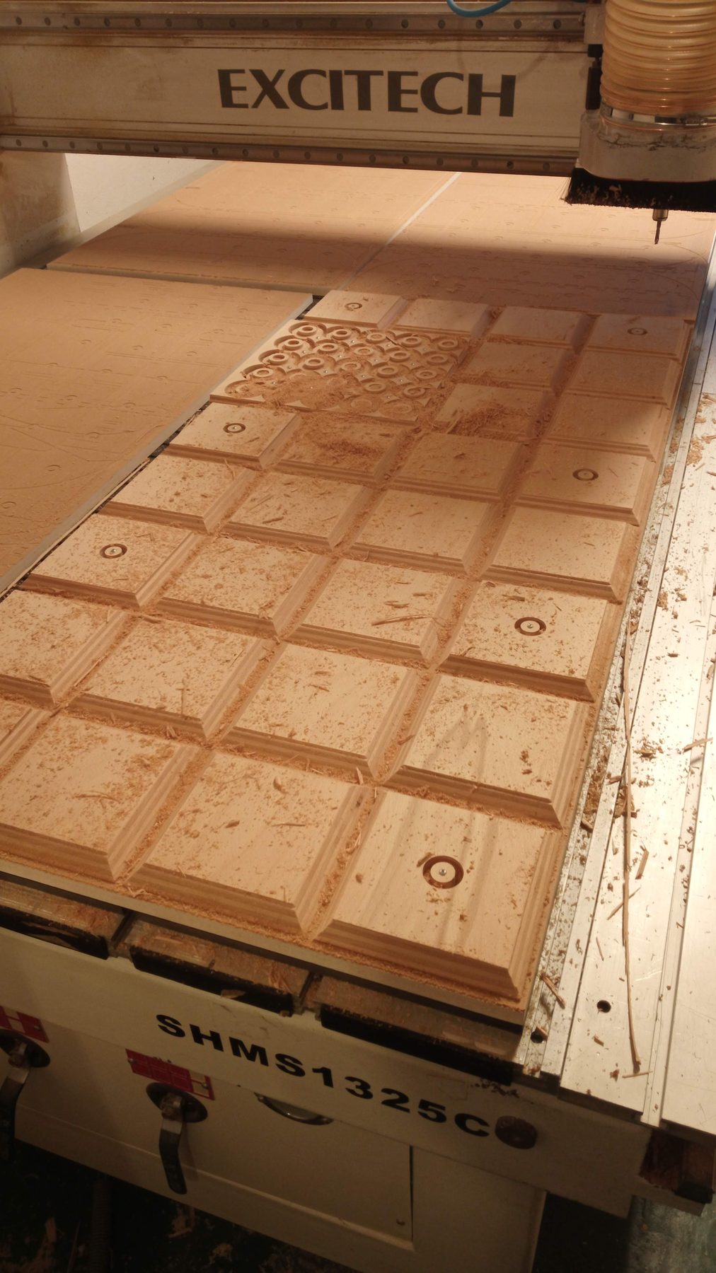 CNC výroba dřevěných dílců - fotografie 4